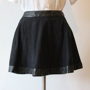 2/20$ Twik Black Skirt